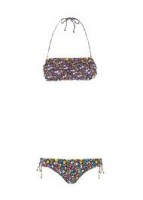 Bikini tropical con rayos ujltravioletas.